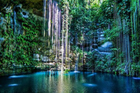 cenote ik kil,mexico